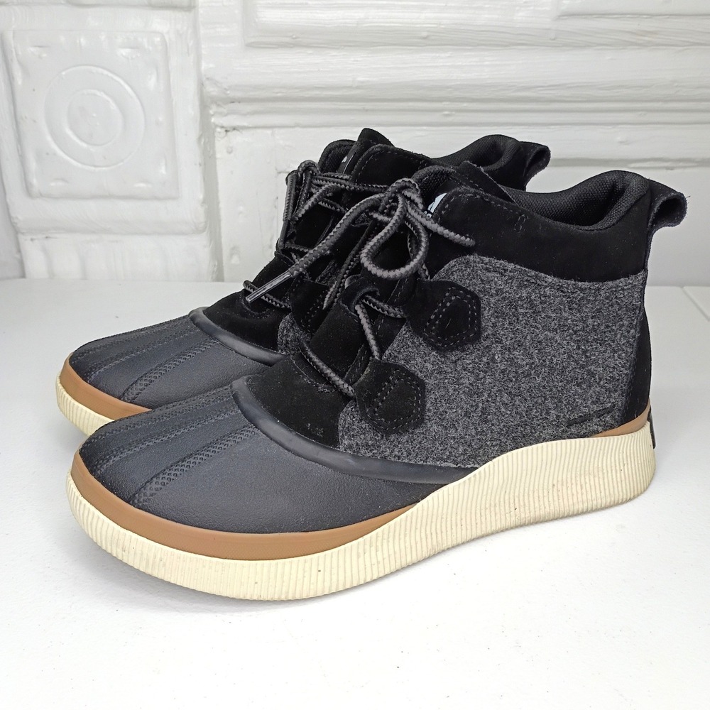 Sorel Out N About Duck Boots size 11 Waterproof Grey Wool